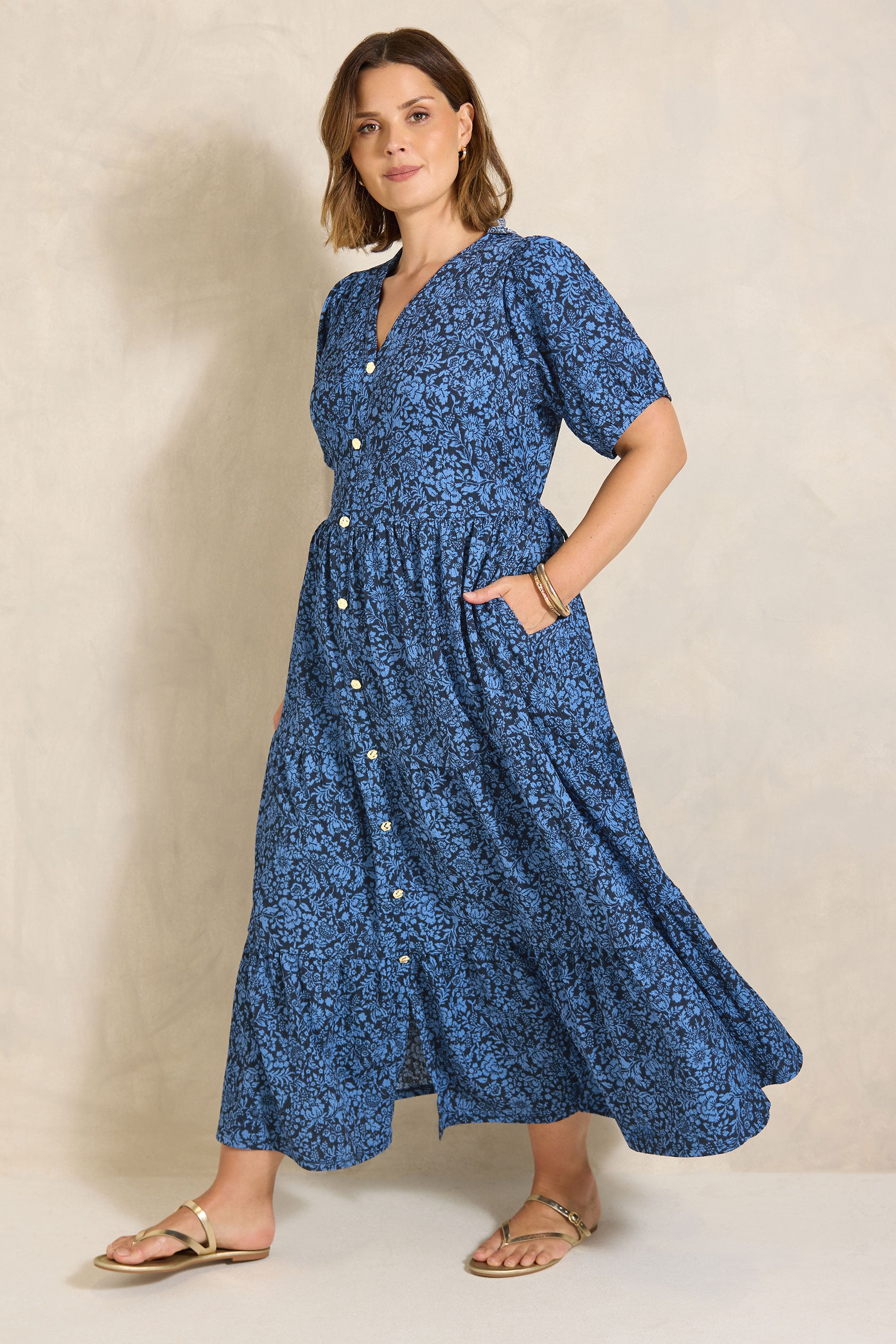 EVANS Plus Size Navy Blue Floral Tiered Dress | Evans 1