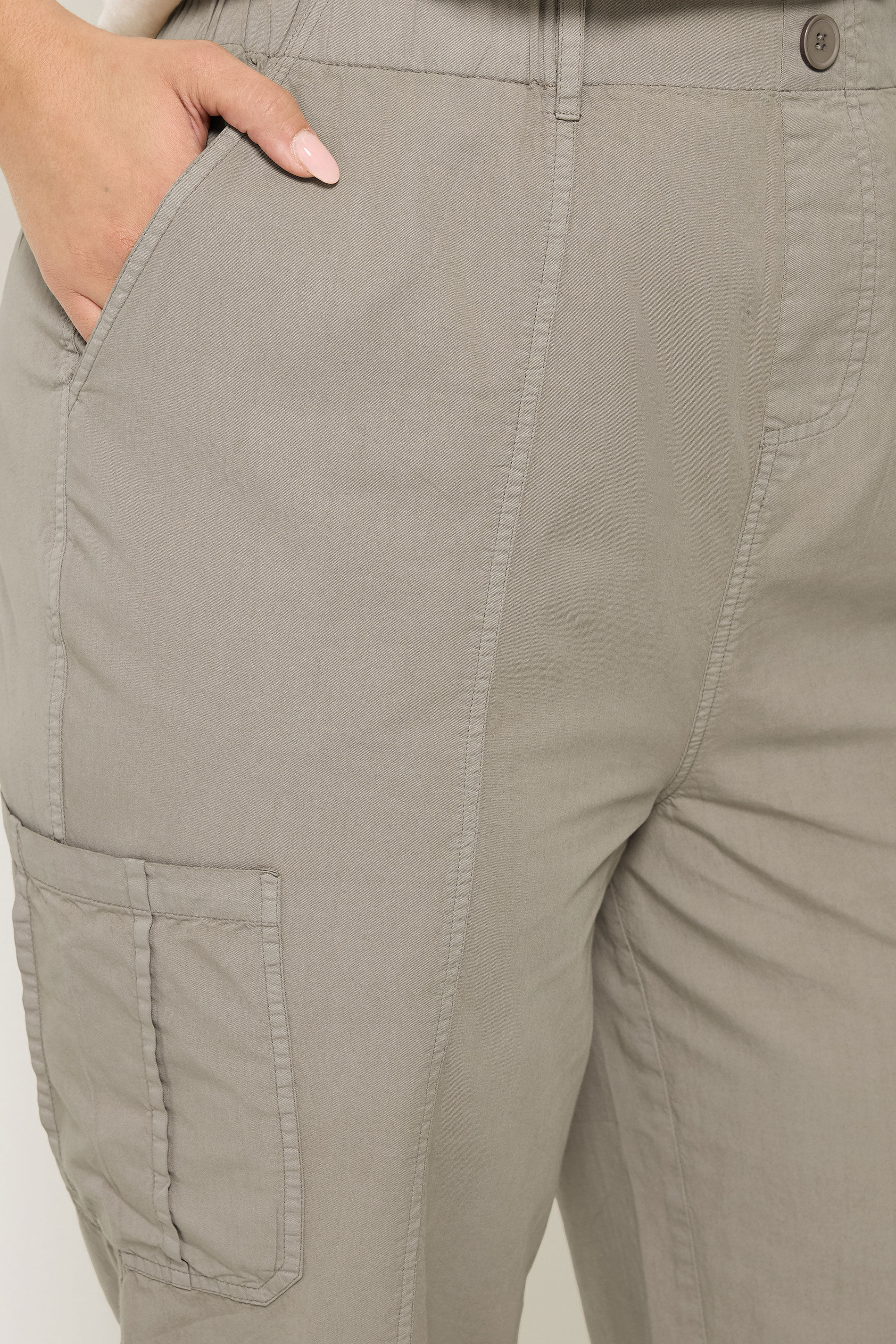 YOURS Plus Size Brown Cropped Cargo Trousers | Yours Clothing 4