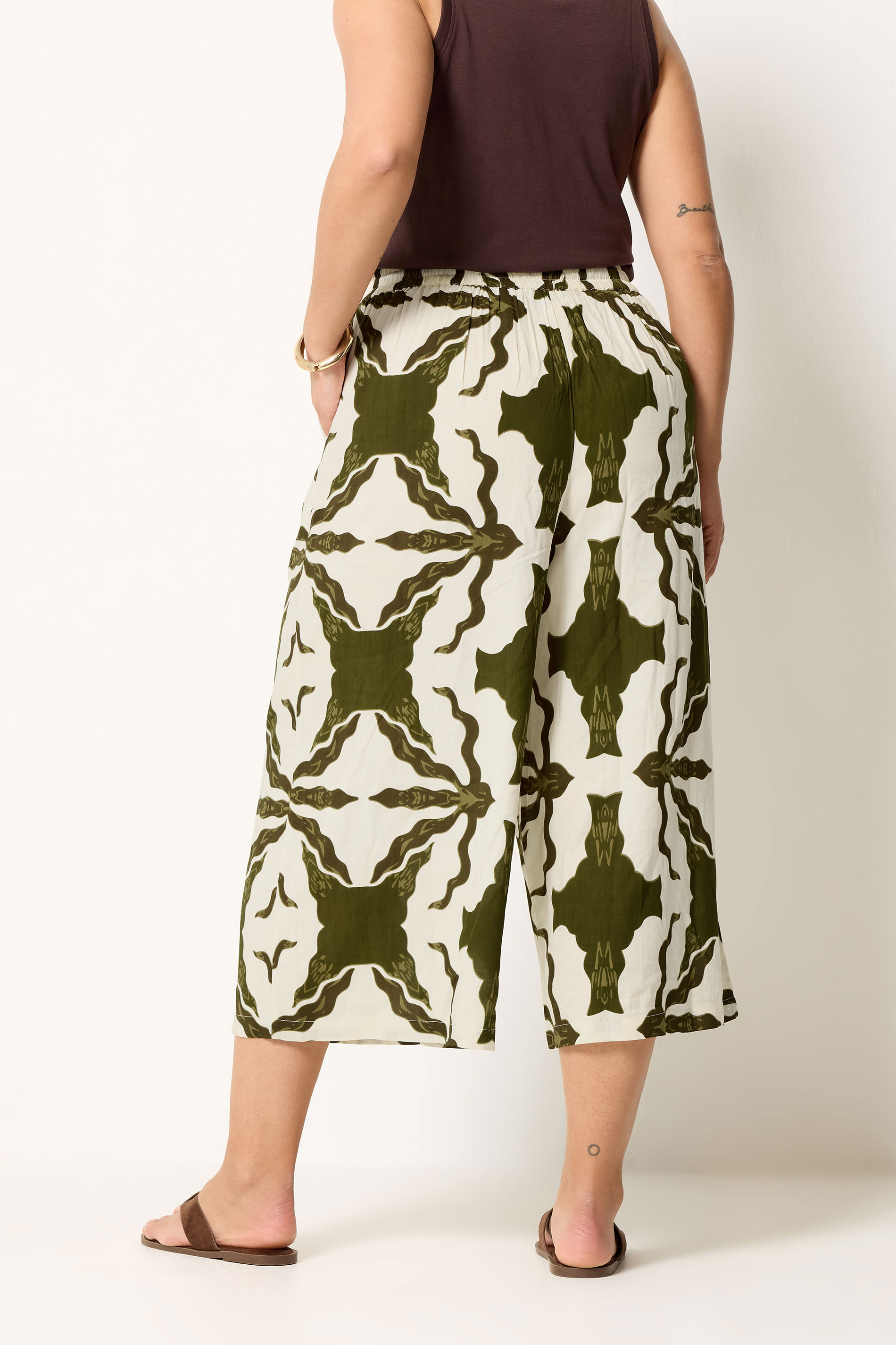 YOURS Plus Size White & Green Tile Print Wide Leg Culottes | Yours Clothing 4