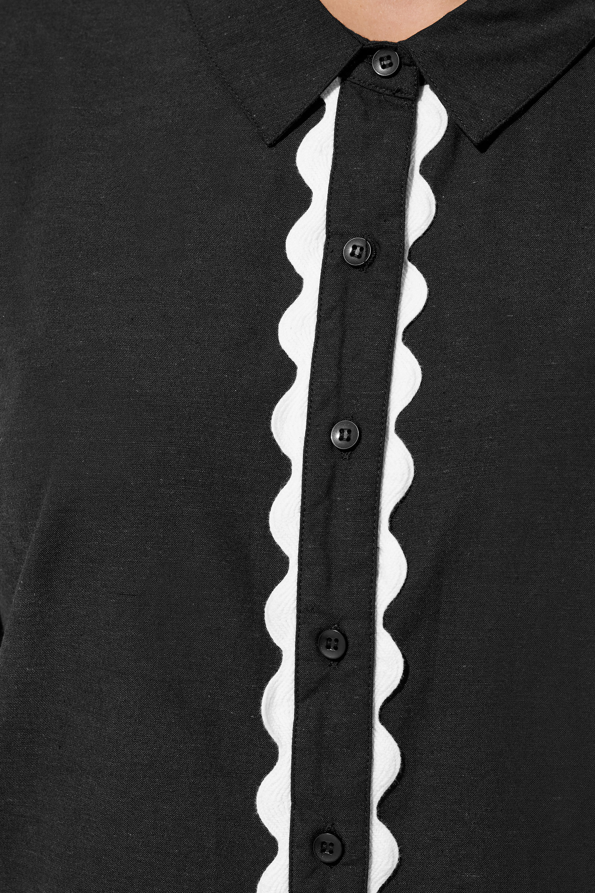 LIMITED COLLECTION Plus Size Black Scallop Linen Shirt | Yours Clothing  6