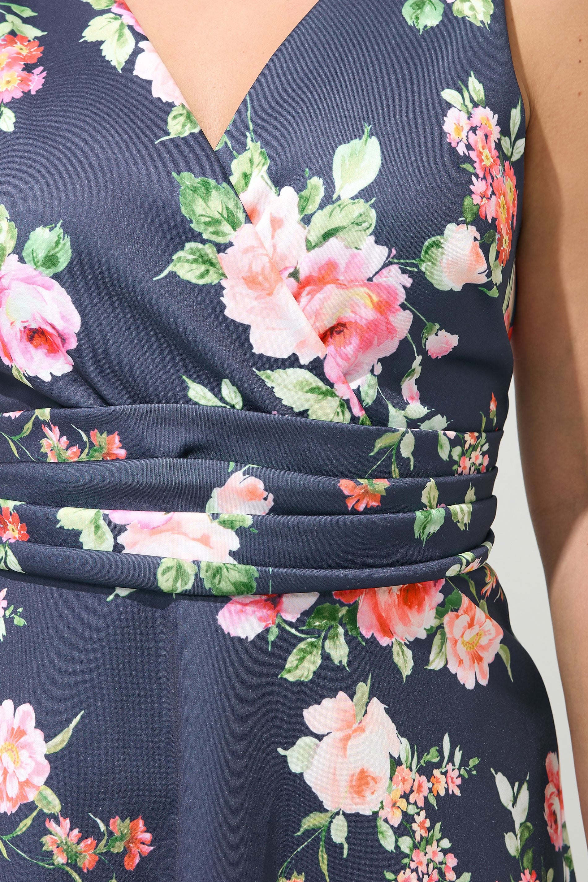YOURS LONDON Plus Size Navy Blue Floral Midi Dress | Yours Clothing 4