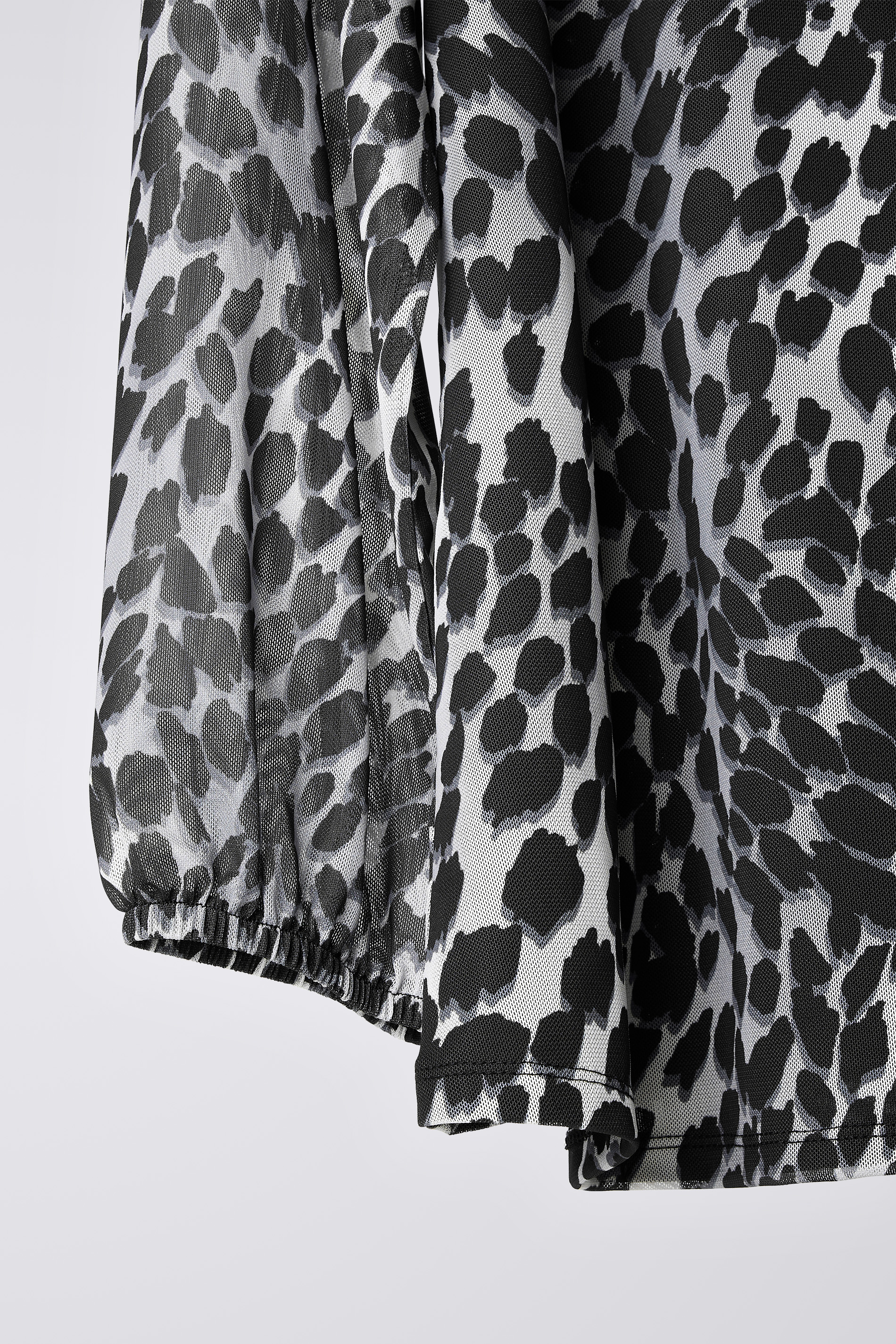 EVANS Plus Size Grey Leopard Print Mesh Top