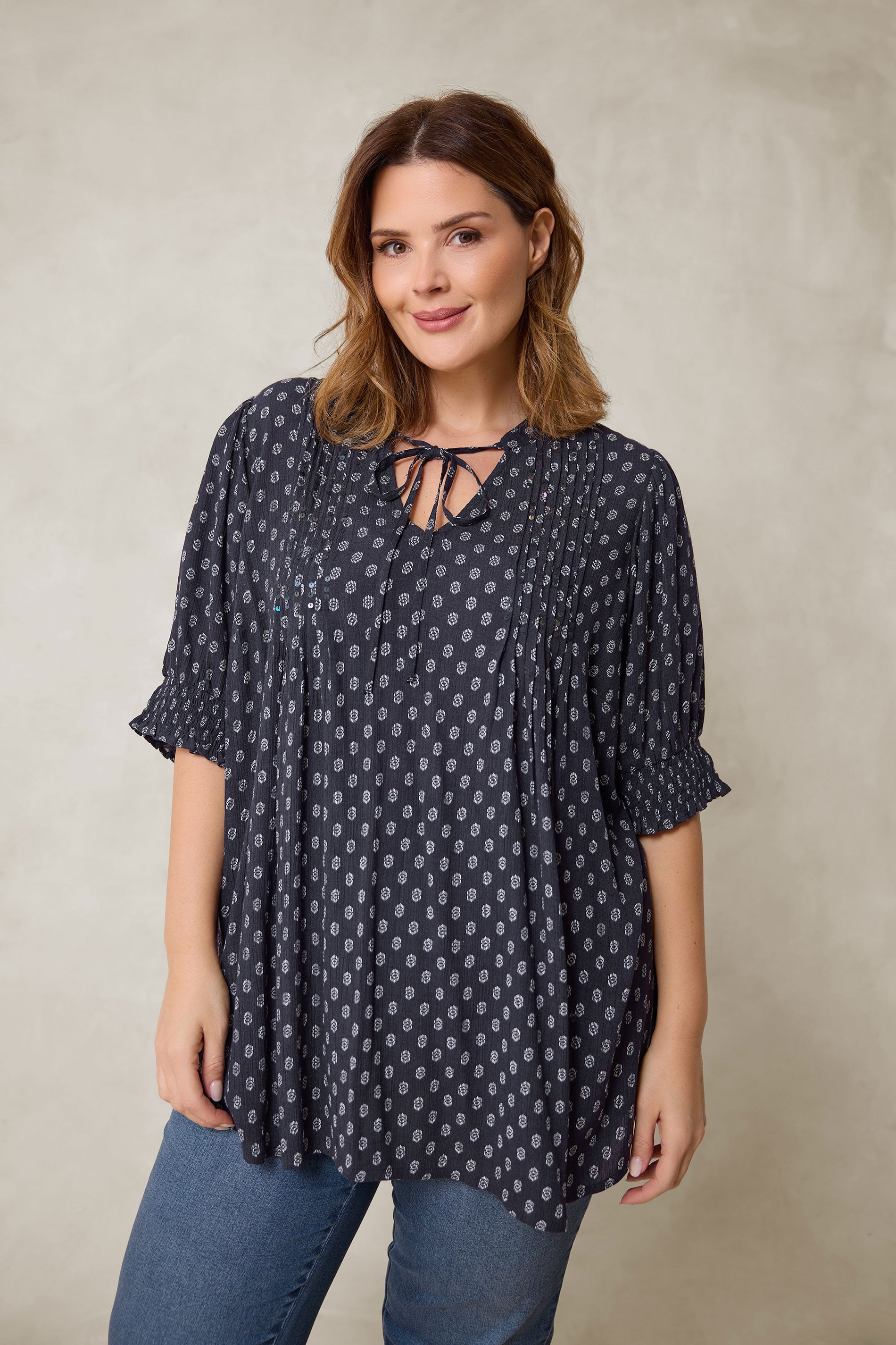Evans Women's Blue Plus Navy Dobby Tie Neck Pintuck Blouse Size 20