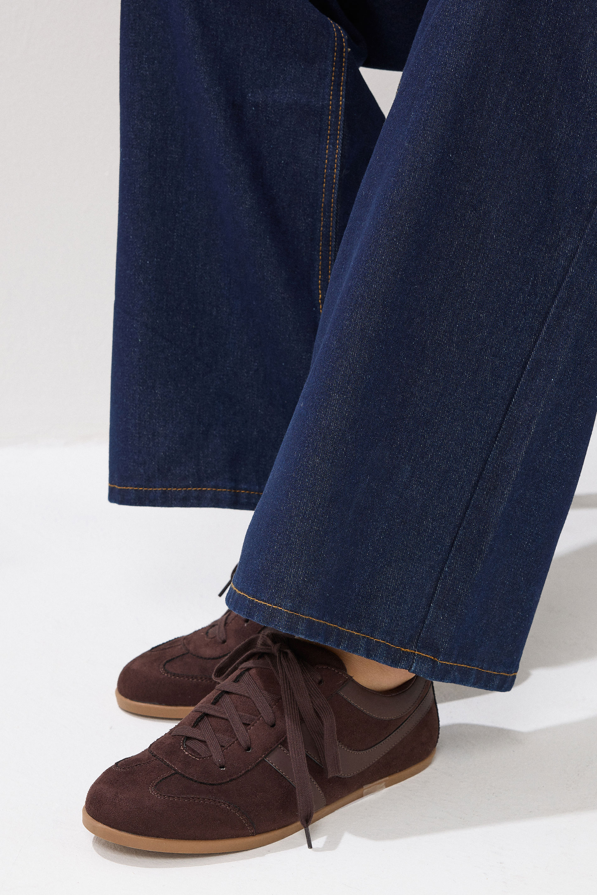 LTS Chocolate Brown Padded Retro Trainers In Standard Fit | Long Tall Sally 1
