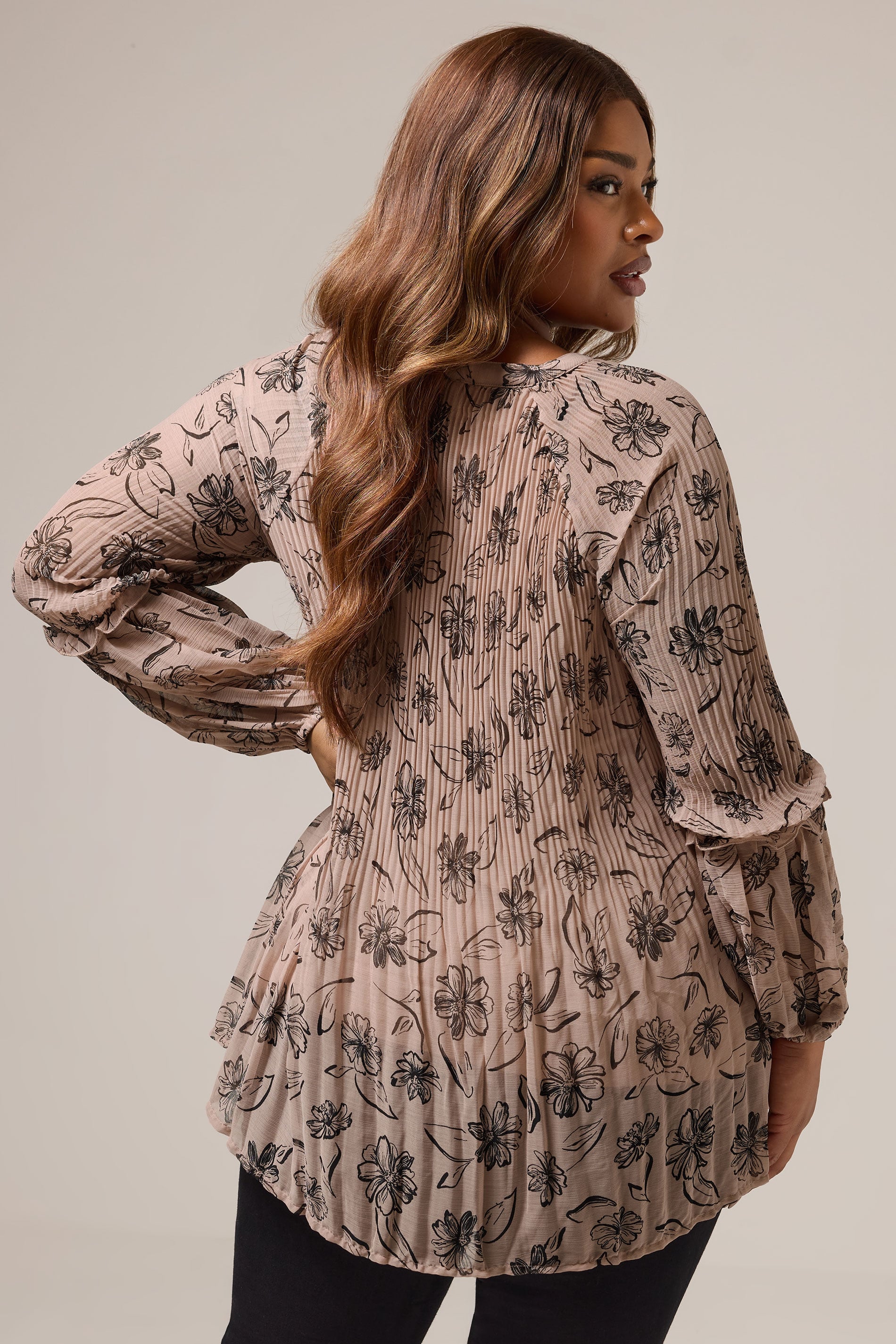 YOURS Plus Size Mauve Purple Floral Pleated Blouse | Yours Clothing 4