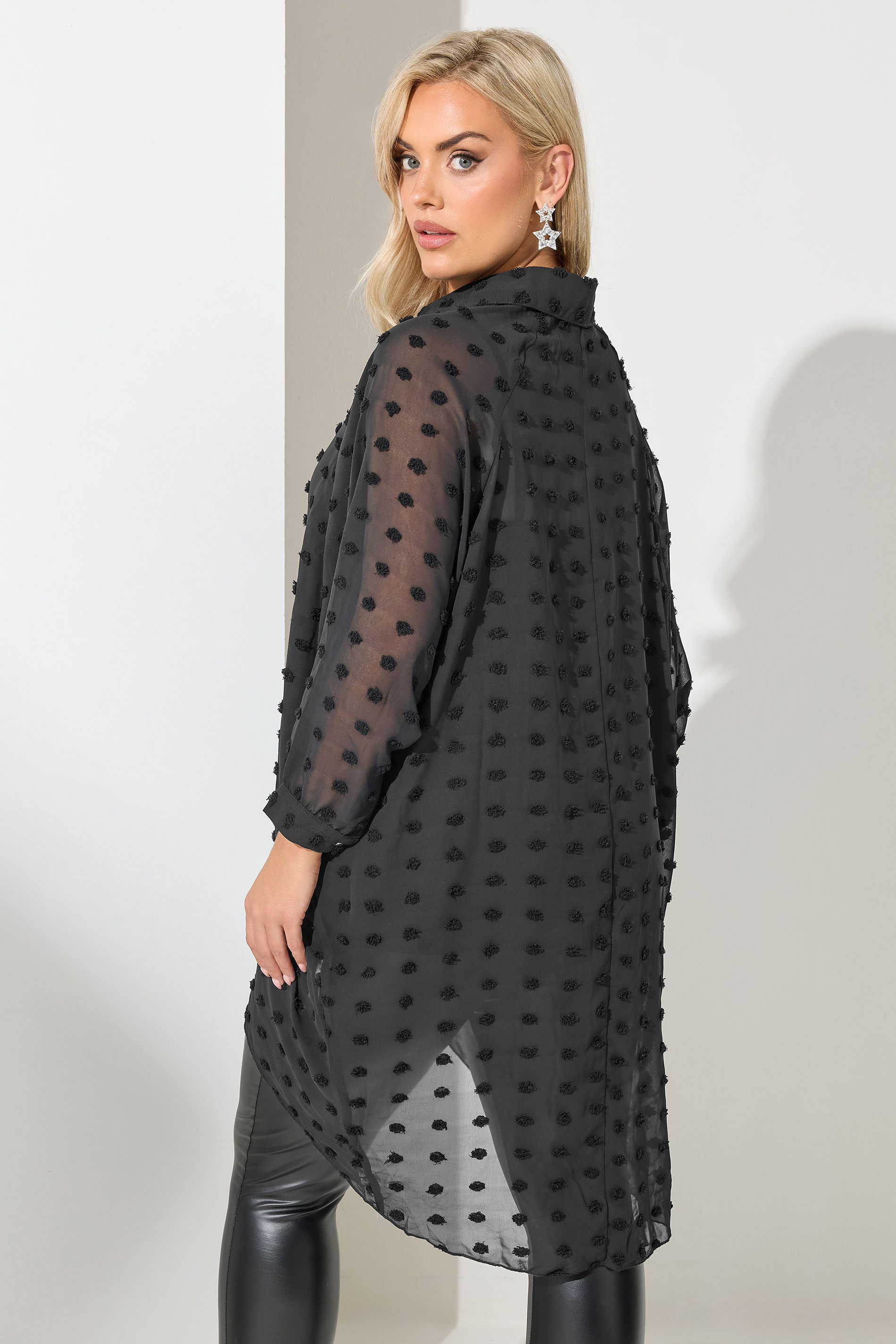 YOURS LONDON Plus Size Black Longline Batwing Sleeve Shirt  | Yours Clothing 2