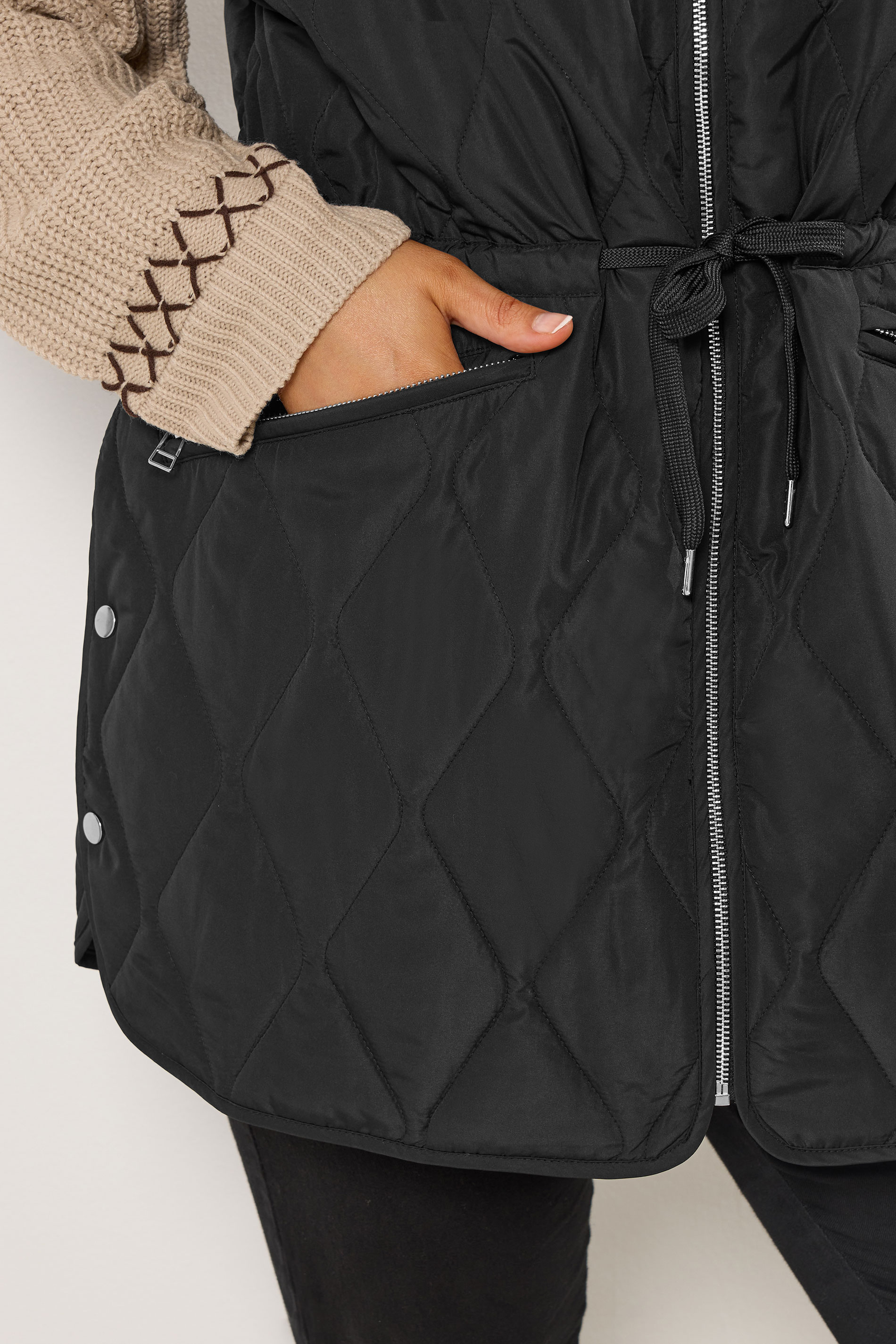YOURS Plus Size Black Quilted Gilet | Yours Curve 5
