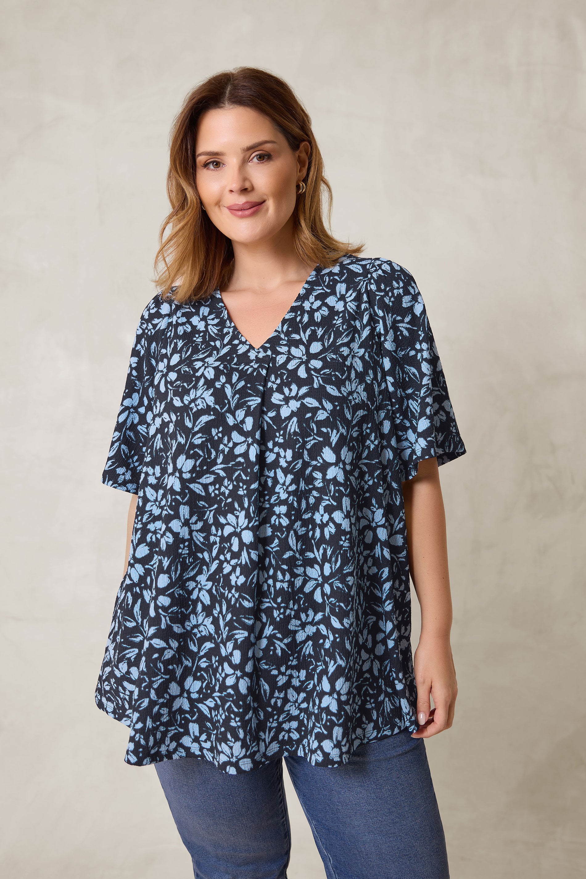Evans Women's Blue Plus Floral Print Pleat Front Top Size 20
