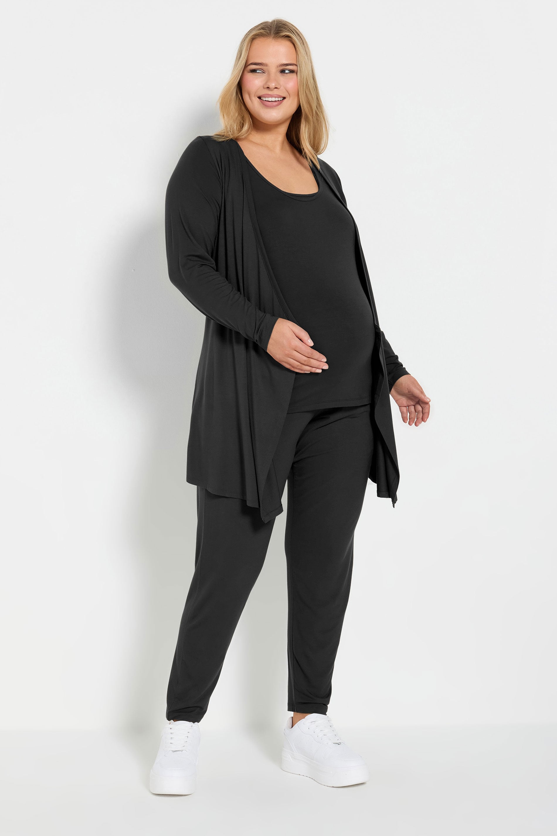  BUMP IT UP MATERNITY Plus Size Black Essentials Kit | Yours Clothing 2