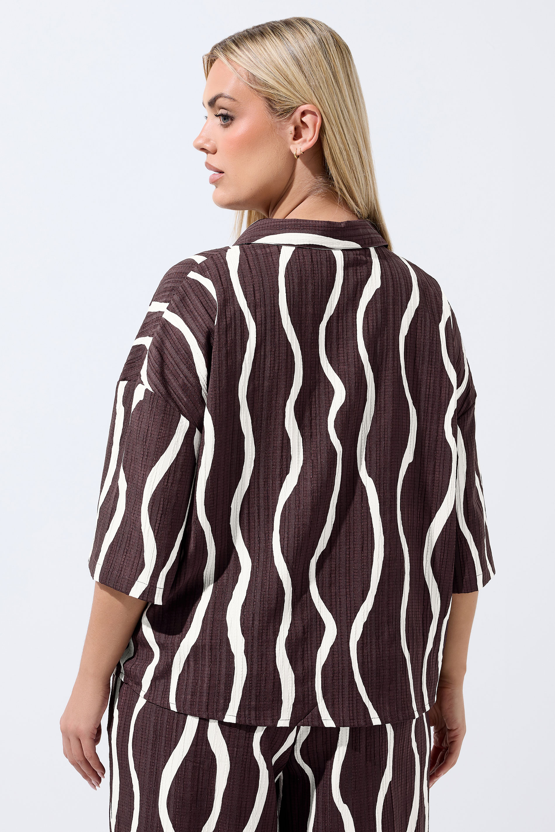 LIMITED COLLECTION Plus Size Brown Wavy Print Boxy Shirt | Yours Clothing 2