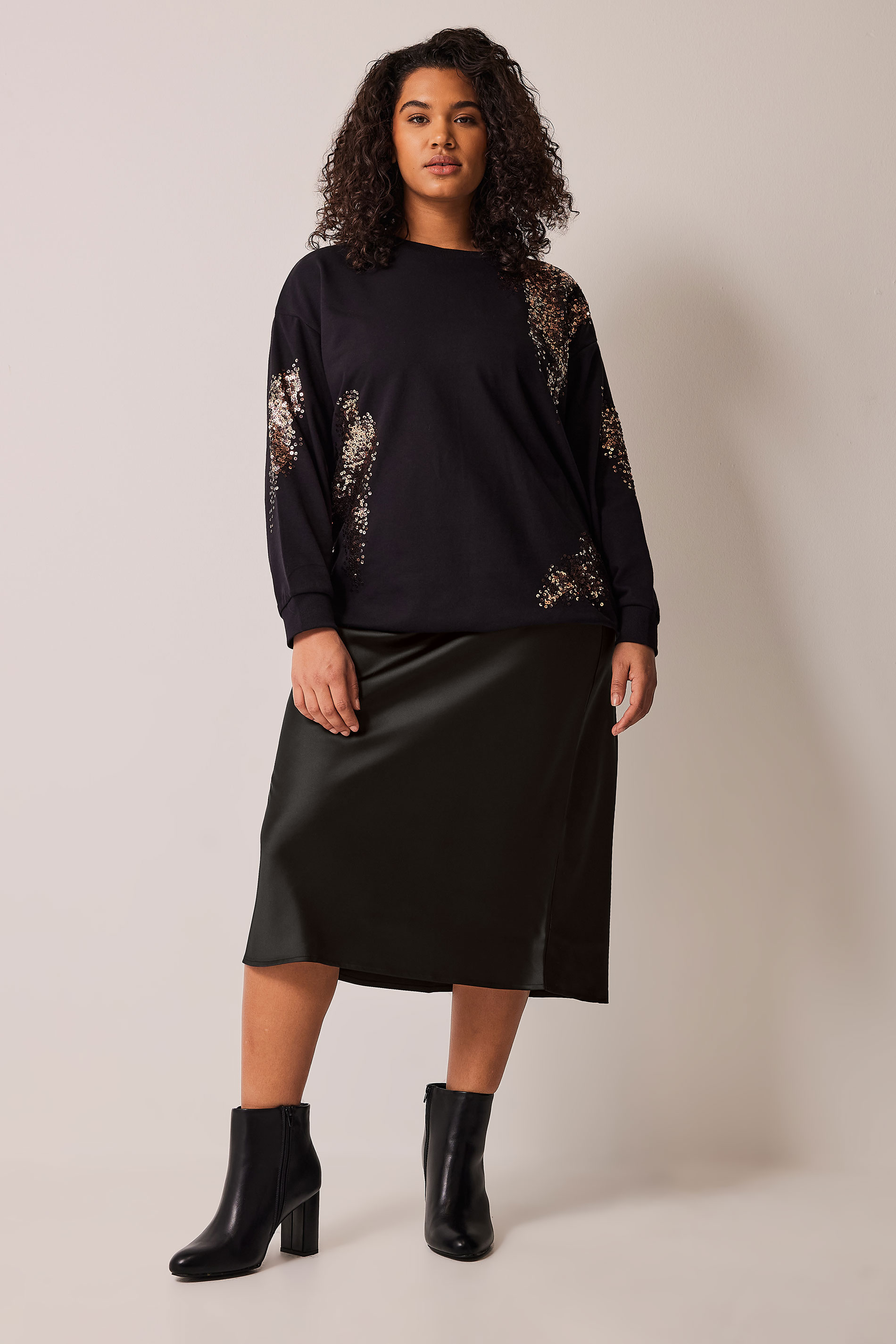 EVANS Plus Size Black Midi Satin Skirt  2
