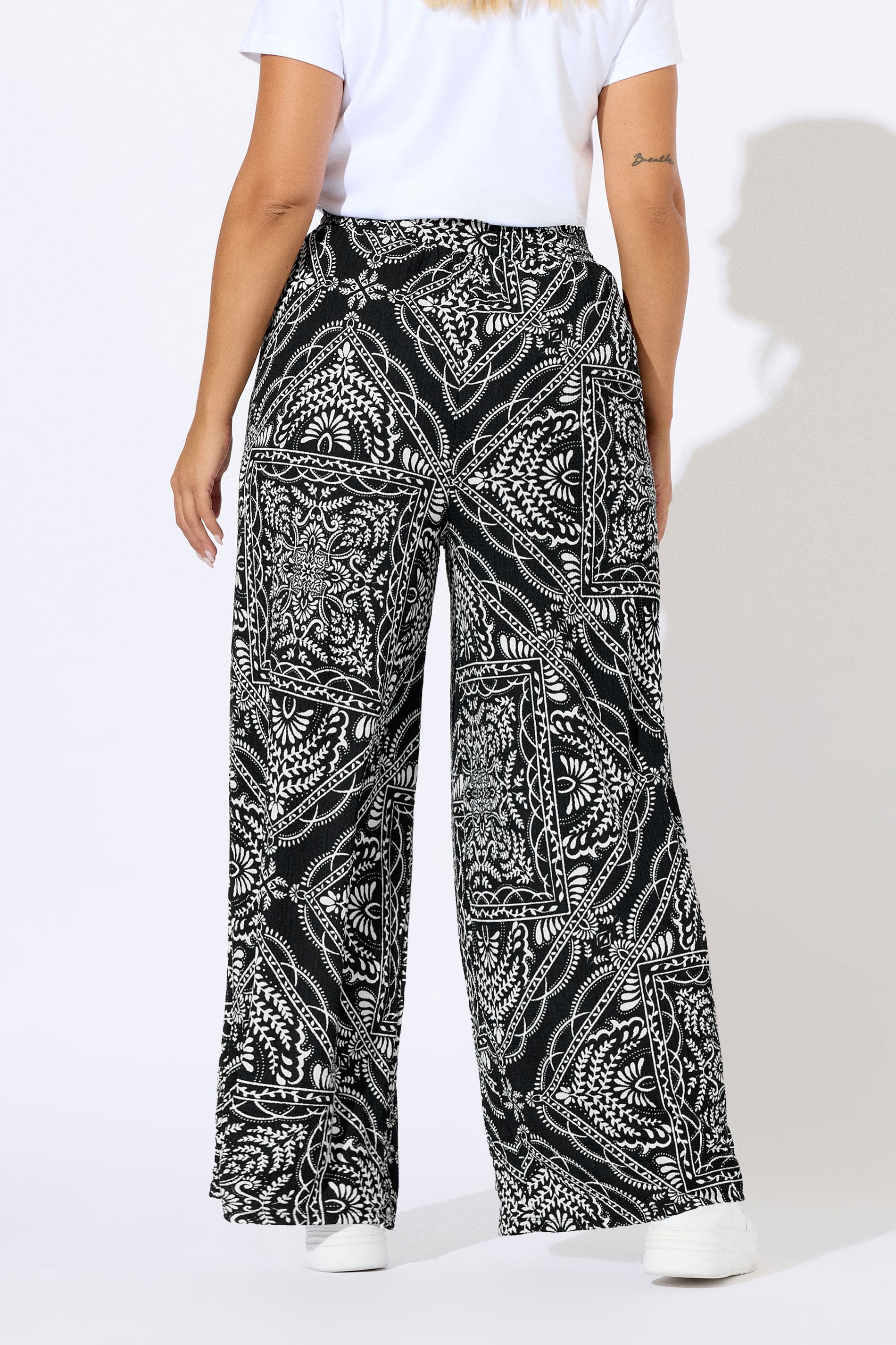 YOURS Plus Size Black Bandana Print Textured Wide Leg Trousers | Yours Clothing 2