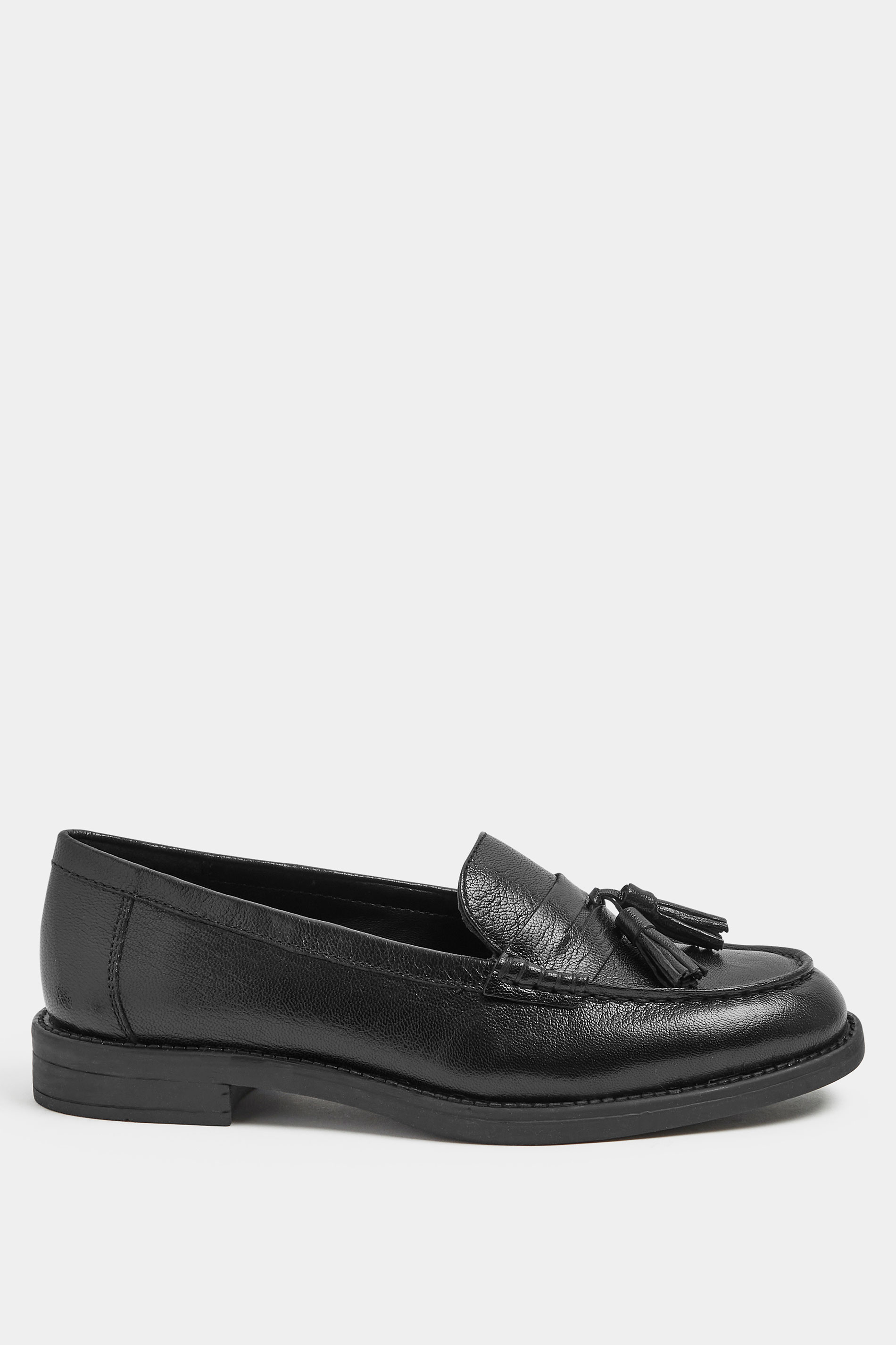 Black Tassle Loafers In Wide E Fit | Yours Clothing 2