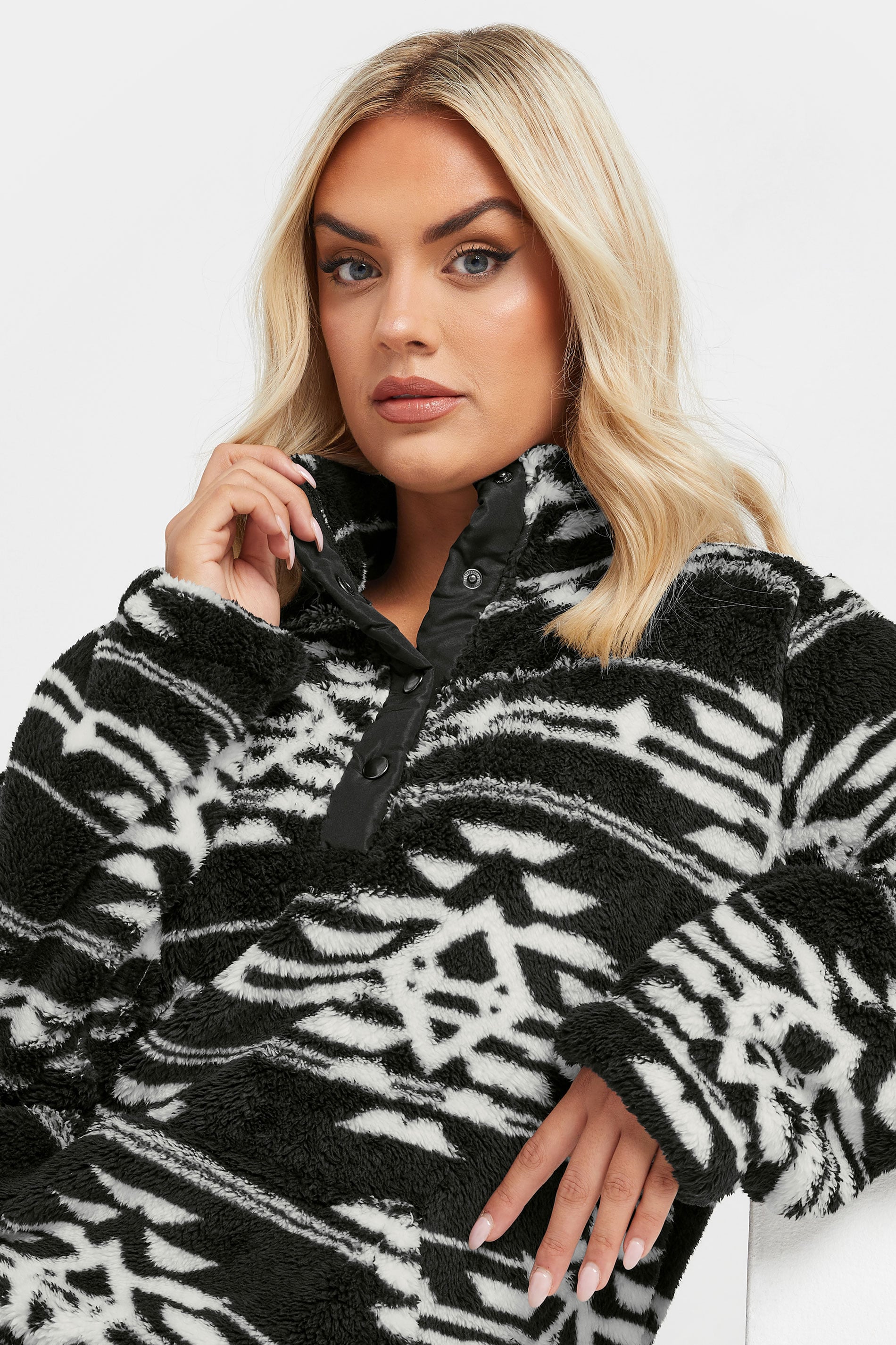 YOURS Plus Size Black & White Aztec Print Fleece | Yours Clothing  4