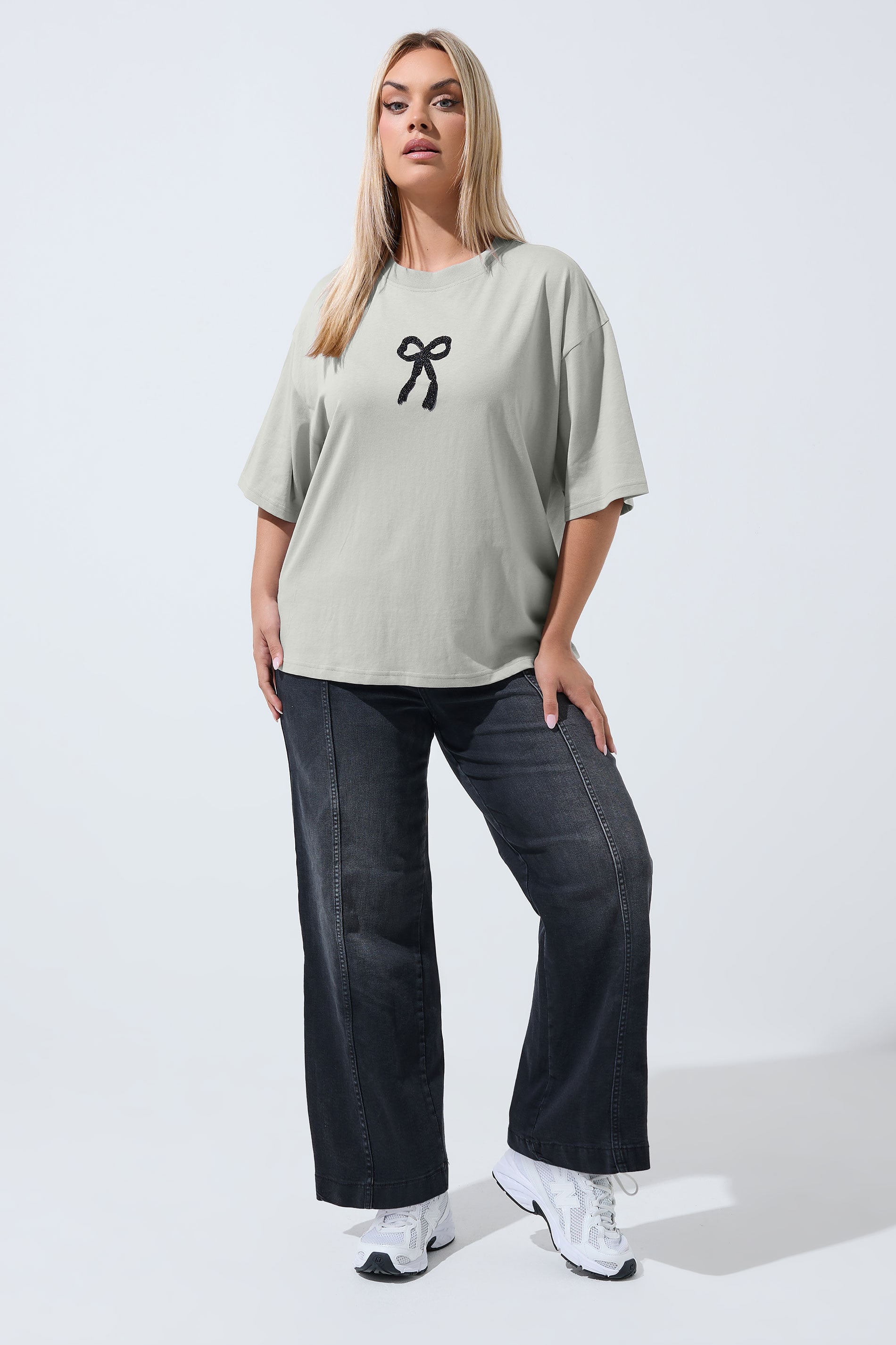 LIMITED COLLECTION Plus Size Grey Bow Beaded Top 2