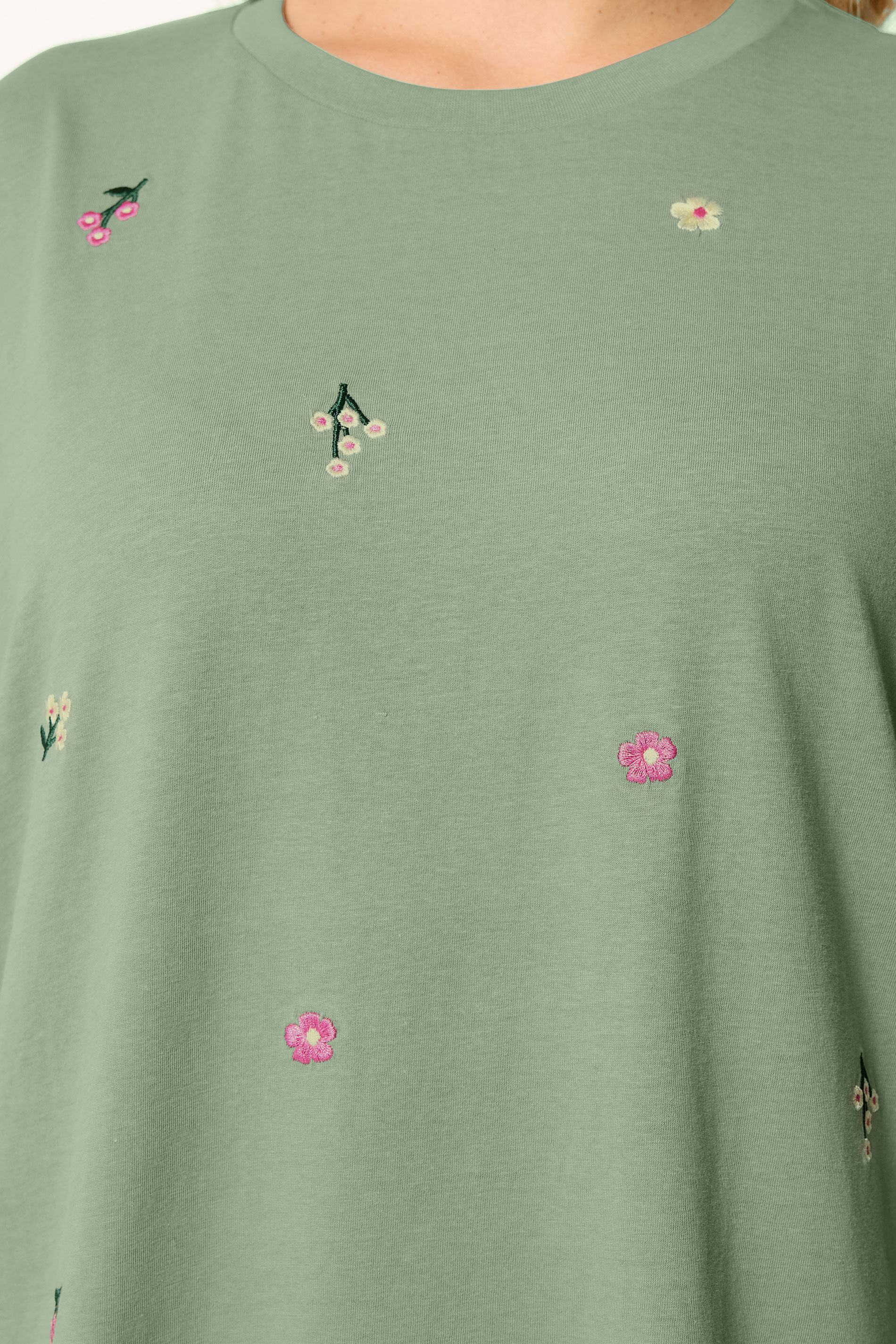 YOURS Plus Size Green Embroidered Flower T-Shirt | Yours Clothing 4