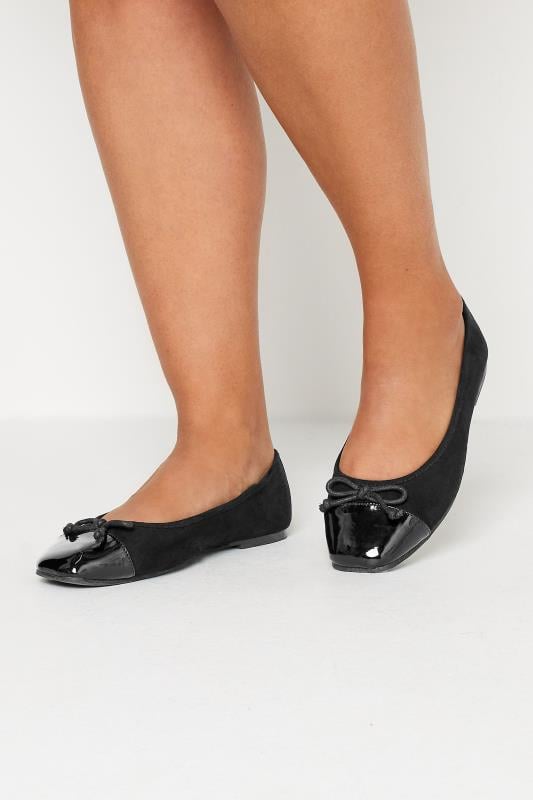 Plus Size  Yours Black Chisel Toe Ballerina Pumps In Extra Wide EEE Fit
