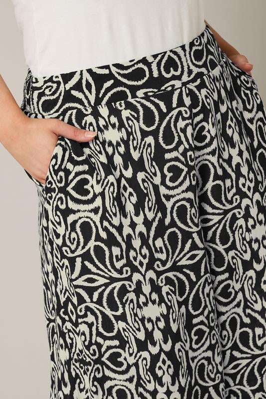 EVANS Plus Size Black & White Abstract Print Wide Leg Trousers | Evans 4