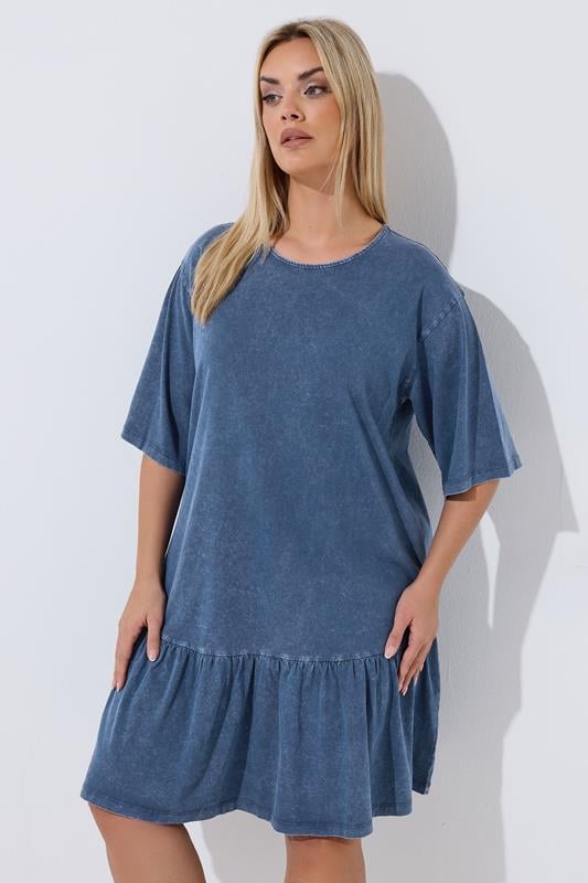  LIMITED COLLECTION Curve Blue Acid Wash Dress
