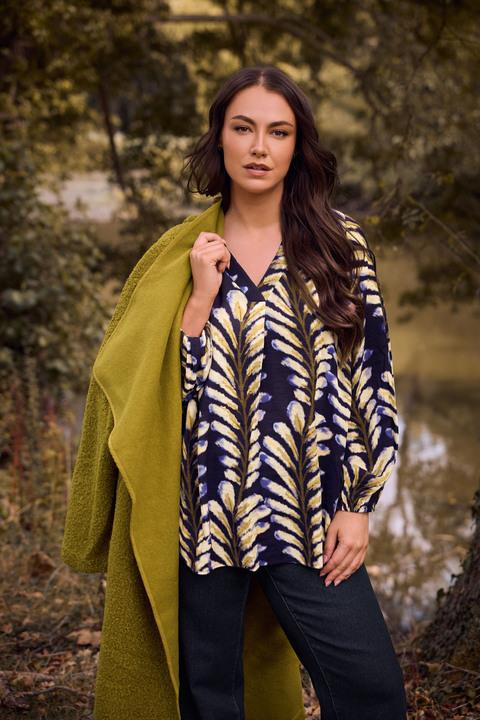 Plus Size  EVANS Curve Midnight Blue Leaf Print Pleat Front Blouse