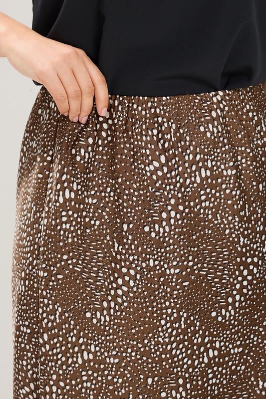 YOURS Plus Size Chocolate Brown Deer Print Satin Skirt | Yours Clothing 4
