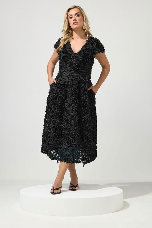  YOURS LONDON Curve Black 3D Floral Skater Dress