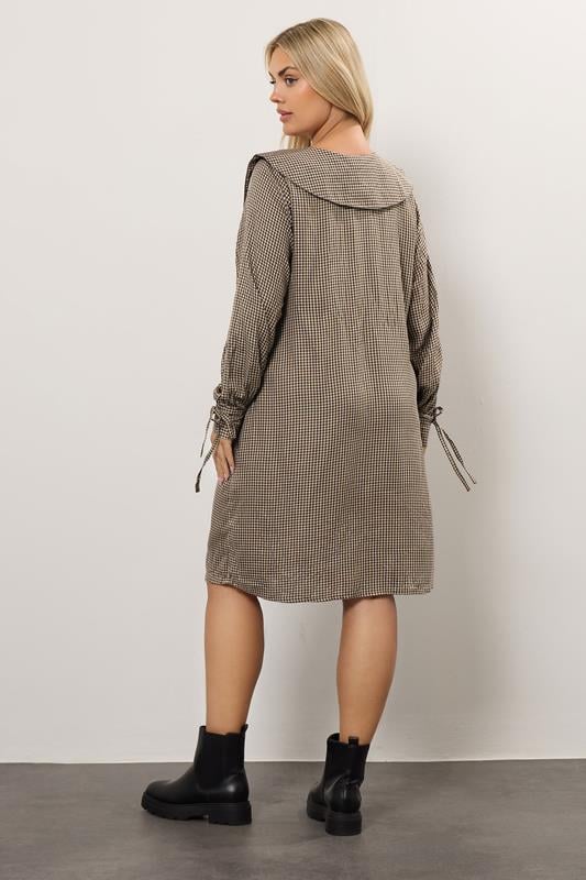 YOURS Plus Size Brown Check Collar Mini Dress | Yours Clothing 4