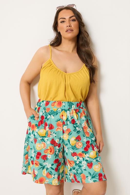  YOURS Curve Green Mixed Fruit Textured Shorts