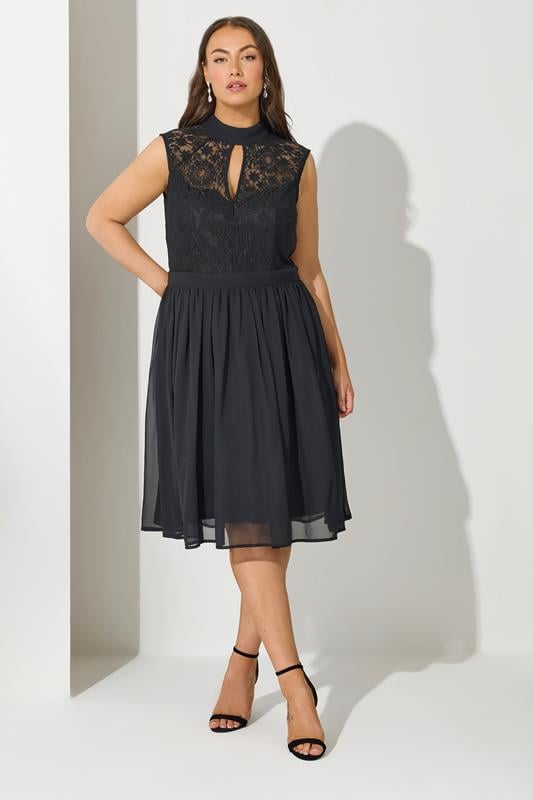 YOURS LONDON Plus Size Black Lace Sleeveless Keyhole Dress | Yours Clothing 2