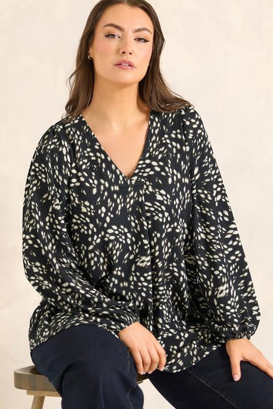 Plus Size  EVANS Curve Black Abstract Print Pleat Front Blouse