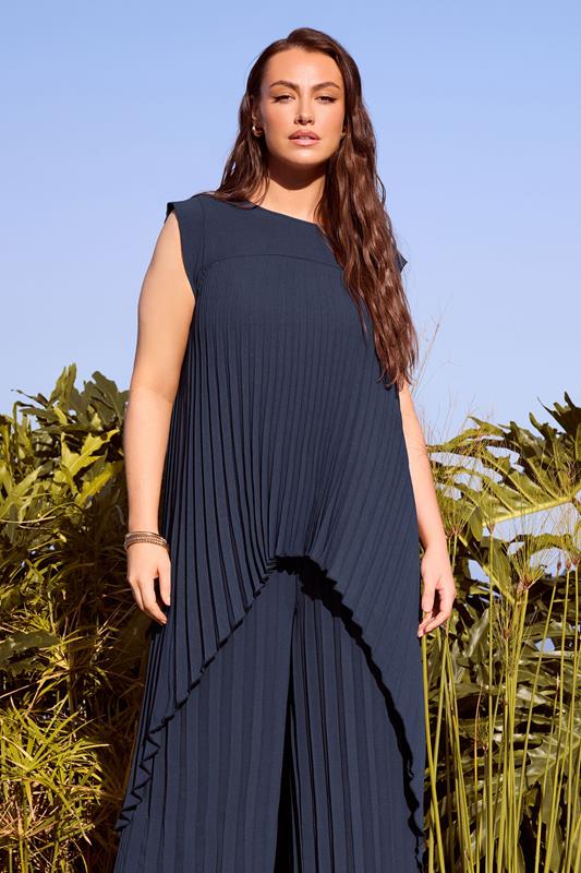  YOURS LONDON Curve Navy Blue Pleated Top