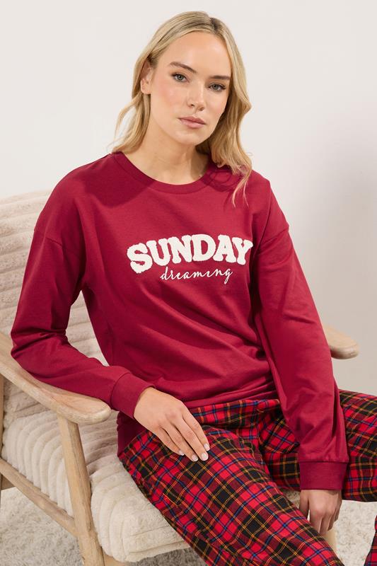  LTS Tall Red 'Sunday Dreaming' Slogan Lounge Top