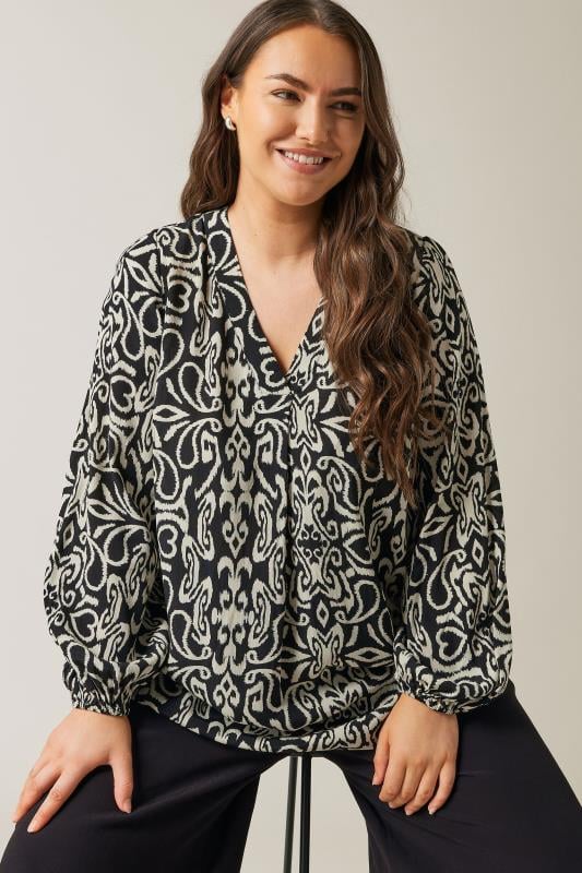 Plus Size  EVANS Curve Black & White Abstract Print Blouse