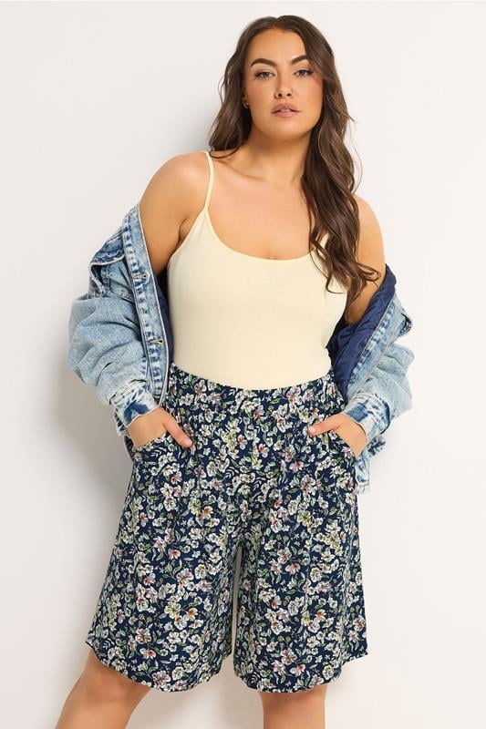  YOURS Curve Navy Blue Ditsy Floral Shorts