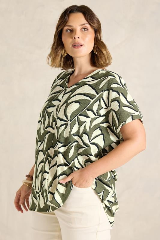  EVANS Curve Khaki Leaf Print Top