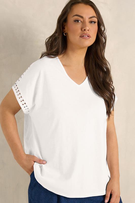  EVANS Curve White Crochet Trim Cotton V Neck T-Shirt