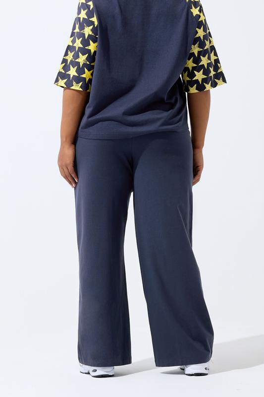 LIMITED COLLECTION Plus Size Navy Blue '86' Straight Leg Leggings | Yours Clothing 2