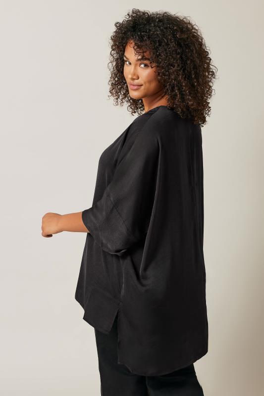 Evans Black Moment Plain Pleat Top 3