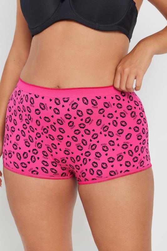 YOURS Plus Size 5 PACK Pink & Black Kiss Print Shorts | Yours Clothing 2