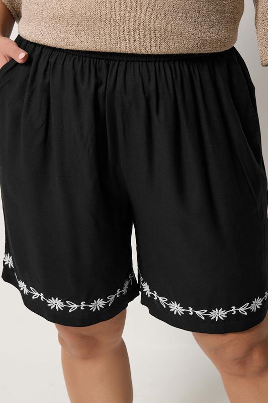 YOURS Plus Size Black Floral Embroidered Hem Shorts | Yours Clothing 4