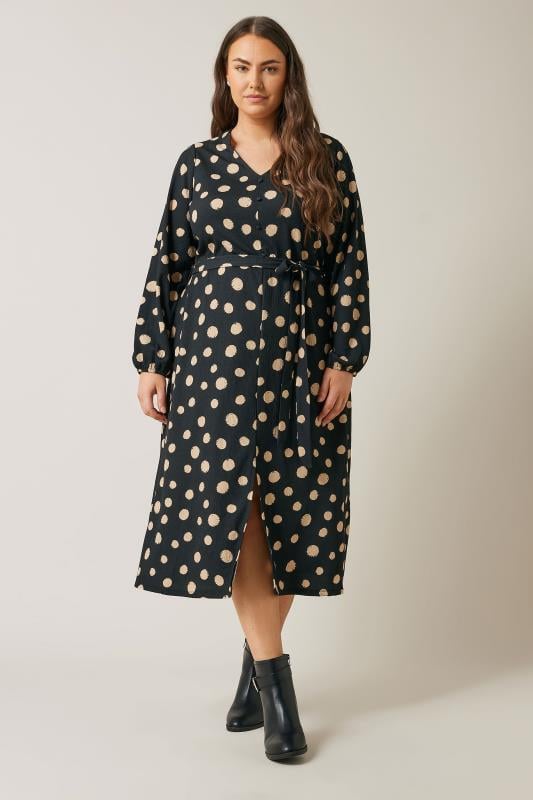 EVANS Plus Size Black Spot Print Split Front Dress | Evans 2