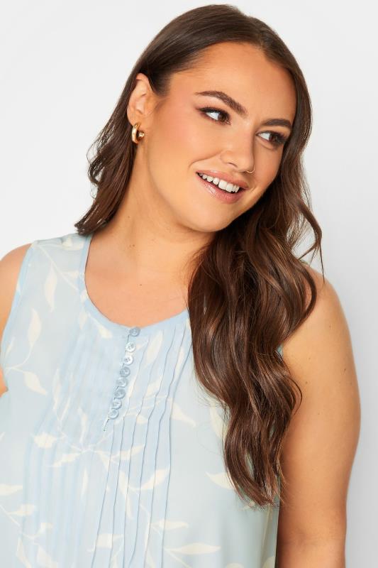 YOURS Curve Plus Size Light Blue Floral Leaf Print Pintuck Sleeveless Blouse | Yours Clothing 4