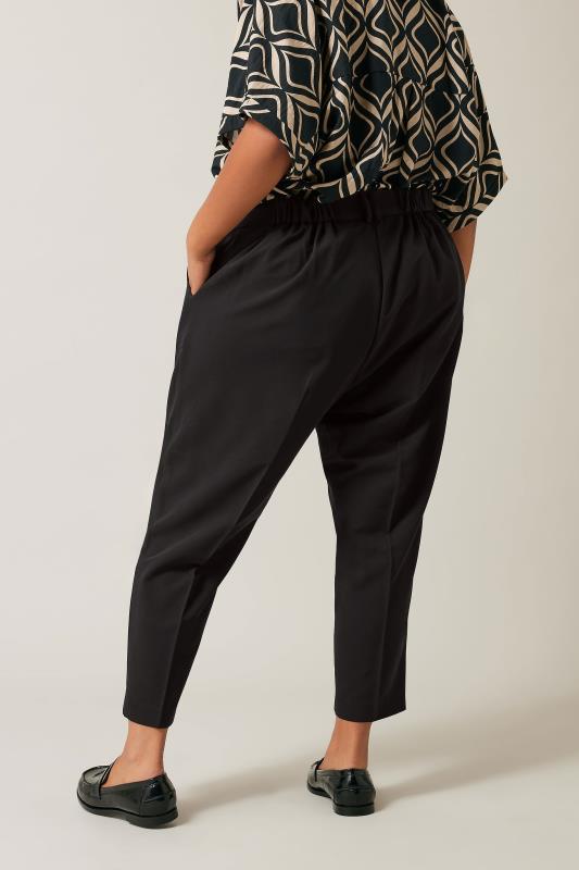 Curve Fit Naples Black Tapered Short Trouser 3