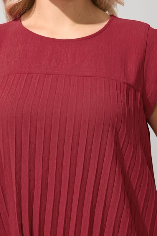 YOURS LONDON Plus Size Red Pleated Set | Yours Clothing 4