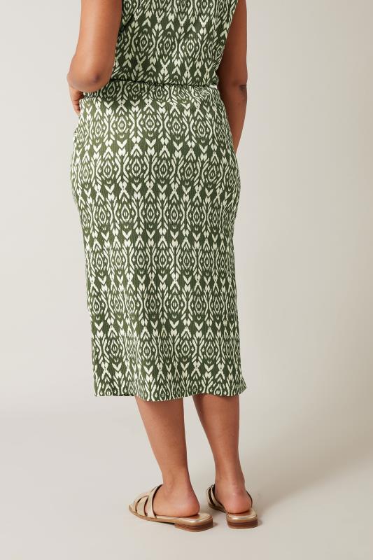 EVANS Plus Size Olive Green Ikat Print Crinkle Midi Skirt | Evans 5
