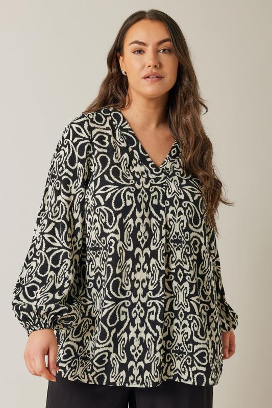 EVANS Plus Size Black & White Abstract Print Blouse | Evans  2