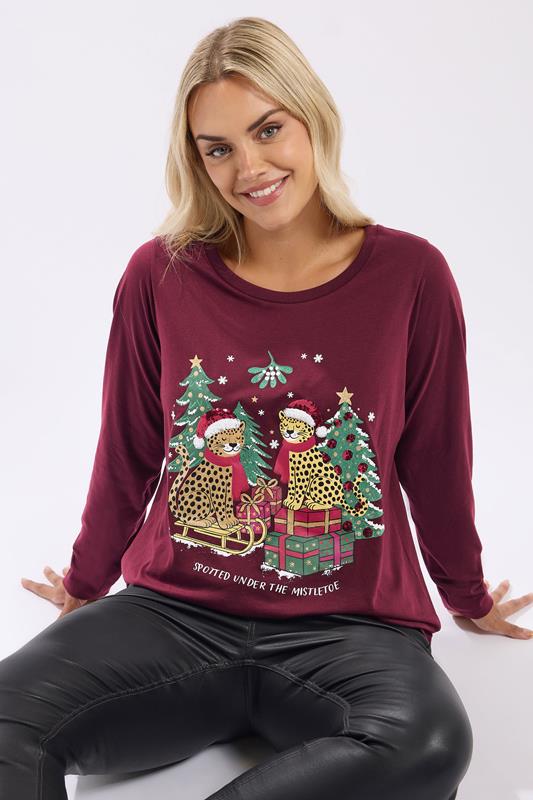 Plus Size  YOURS Curve Red 'Spotted Under The Mistle Toe' Novelty Christmas T-Shirt