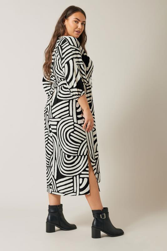 EVANS Plus Size Black & White Abstract Print Midi Dress | Evans 3