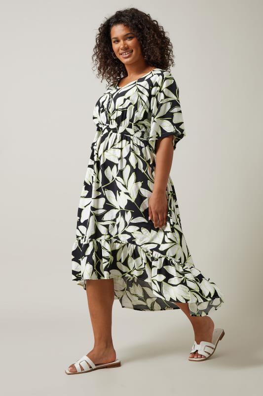 EVANS Plus Size Black Leaf Print Dipped Hem Midi Dress | Evans 2