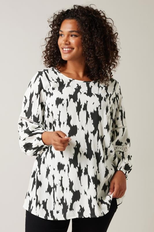 Plus Size  EVANS Curve Black & White Abstract Print Top
